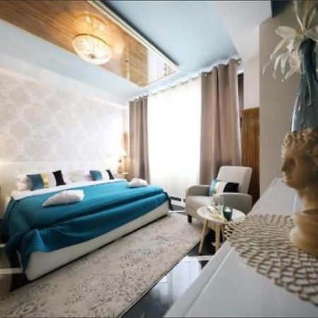 Residence Antiqua Rooms ビビニェ エクステリア 写真