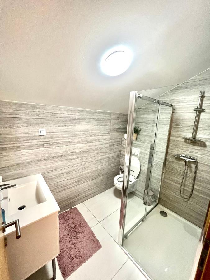 Residence Antiqua Rooms ビビニェ エクステリア 写真