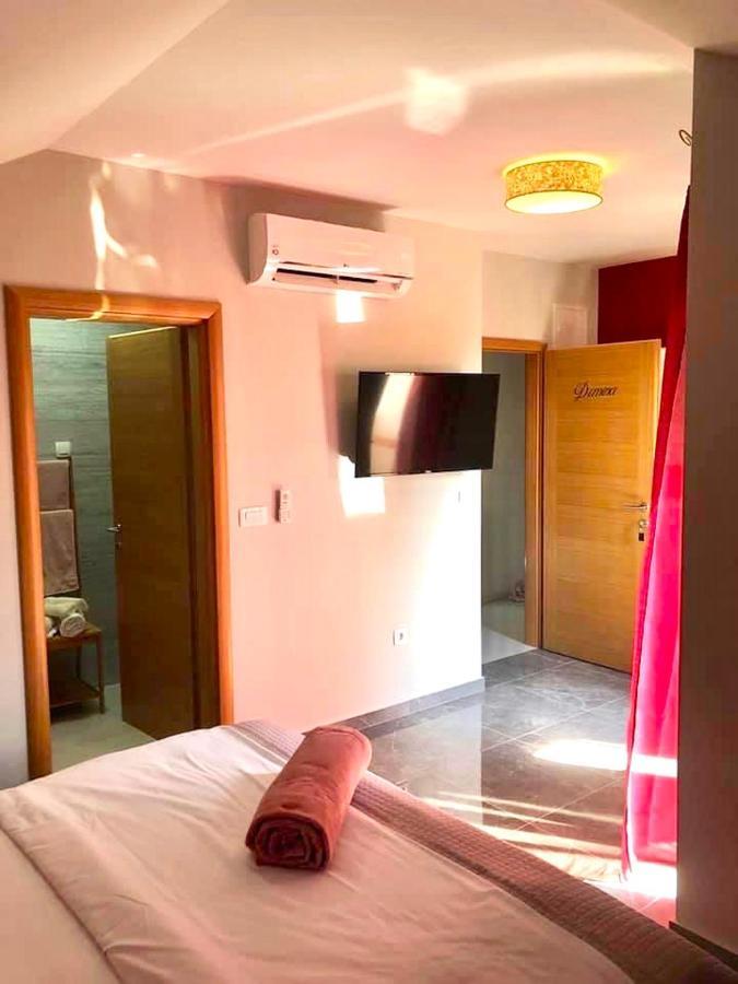 Residence Antiqua Rooms ビビニェ エクステリア 写真